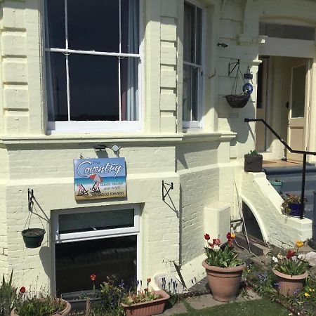 The Coventry Guest House Lowestoft Bagian luar foto