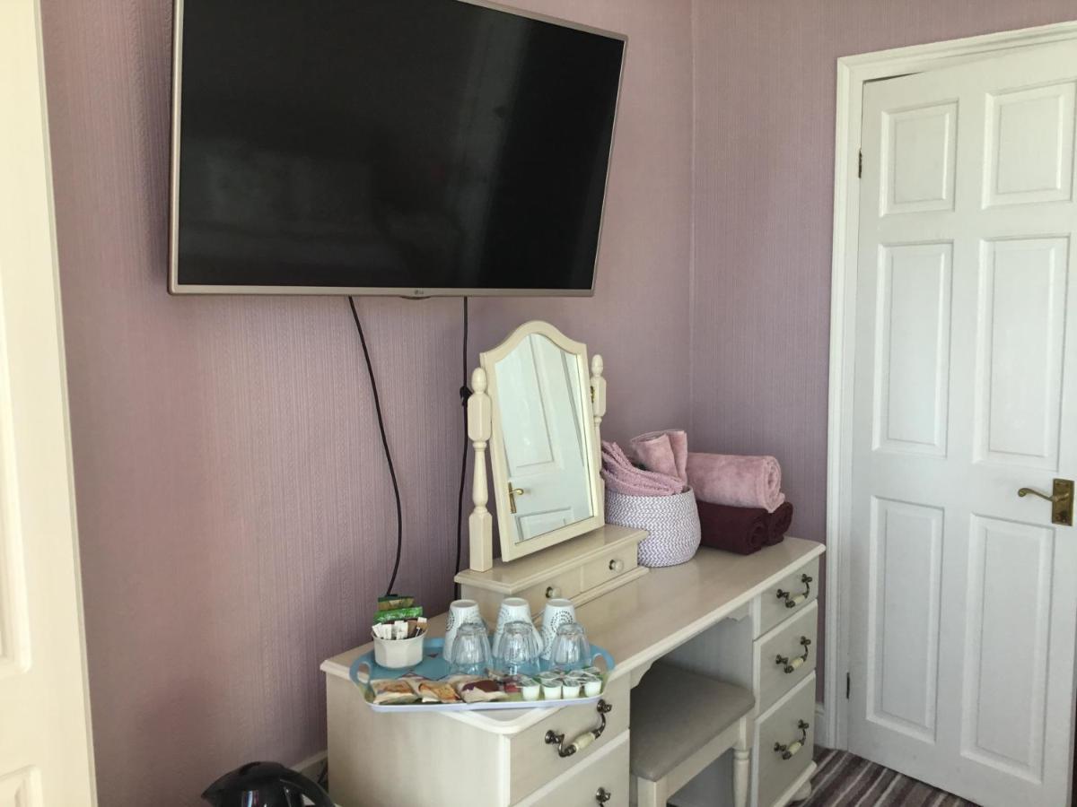The Coventry Guest House Lowestoft Bagian luar foto