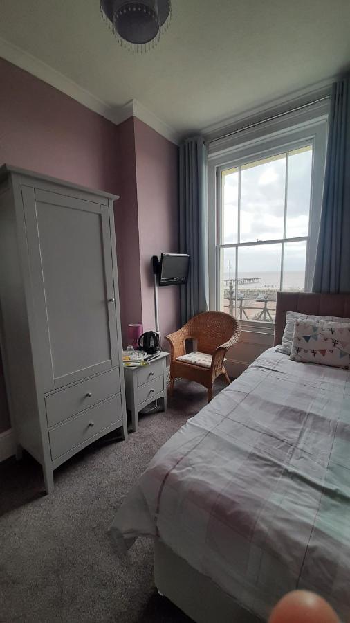 The Coventry Guest House Lowestoft Bagian luar foto