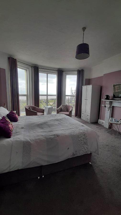 The Coventry Guest House Lowestoft Bagian luar foto
