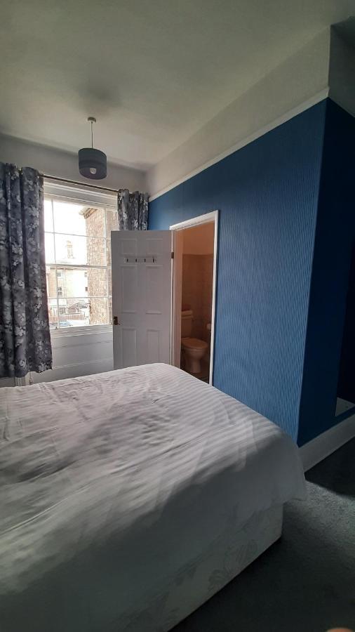 The Coventry Guest House Lowestoft Bagian luar foto